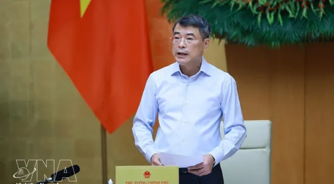 PM Le Minh Hung chairs Government’s regular meeting for August