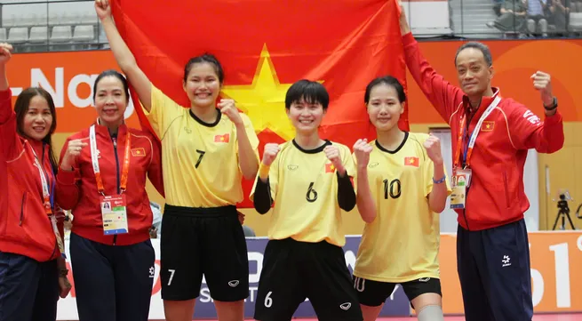 Tears of joy as Vietnam’s sepak takraw team wins ASIAD gold