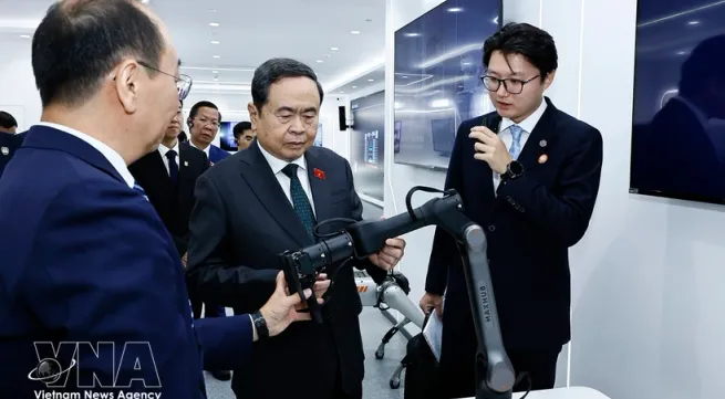 NA President visits Beijing Economic-Technological Development Area