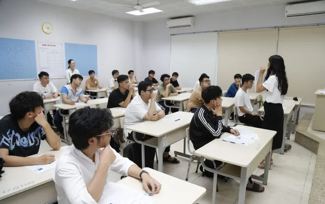 Hơn 1,16 triệu thí sinh bước vào kỳ thi tốt nghiệp THPT 2025