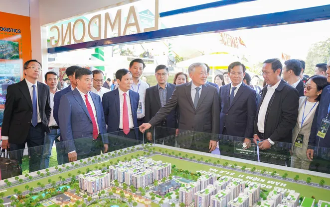 Phó Thủ tướng Thường trực Nguyễn Hòa Bình tham dự Hội nghị Xúc tiến đầu tư tỉnh Lâm Đồng 2025
