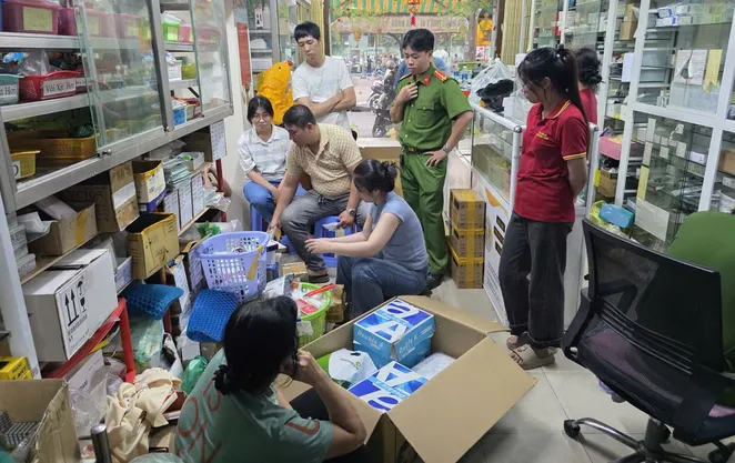 Phát hiện đường dây pha thạch tín vào 3000 lọ 'diệt tuỷ răng' cho nhiều nha khoa