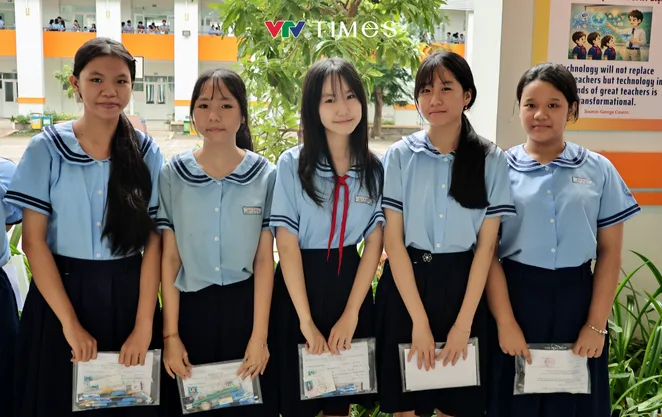 Toàn cảnh buổi thi đầu tiên kỳ thi tuyển sinh vào lớp 10 tại TP Hồ Chí Minh