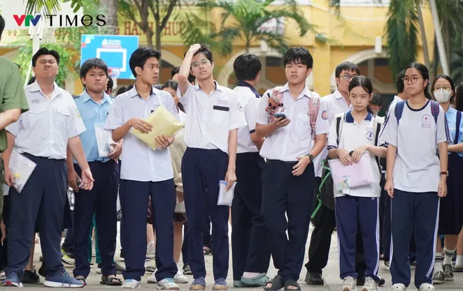 Đề thi Ngoại ngữ ở TP Hồ Chí Minh "dễ thở", nhiều thí sinh dự đoán đạt điểm cao 8, 9+