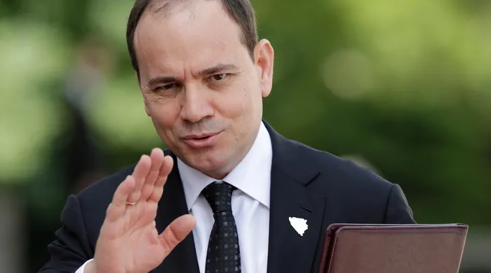Cựu Tổng thống Albania Bujar Nishani từ trần