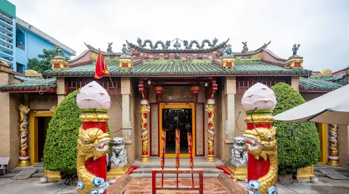 CHÙA BÀ THIÊN HẬU BÌNH DƯƠNG KIẾN TRÚC CHÙA CỔ MANG NÉT VĂN HÓA NGƯỜI HOA