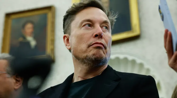 Tỷ phú Elon Musk chỉ trích EU "nên bị giải thể"