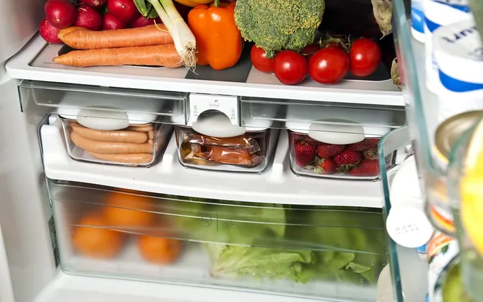 Th&oacute;i quen sai lầm biến tủ lạnh th&agrave;nh&hellip; ổ vi khuẩn