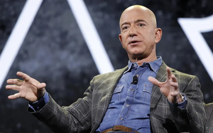 Jeff Bezos rời ghế CEO Amazon, người kế nhiệm l&agrave; ai?
