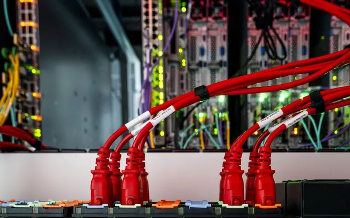 Cơn khát điện của AI đẩy thiết bị điện thành “điểm nóng” chuỗi cung ứng toàn cầu