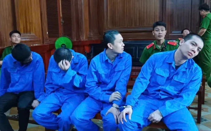 Cộng tác viên trật tự đô thị TPHCM bị cáo buộc thu hơn 500 triệu đồng tiền “bảo kê” vỉa hè