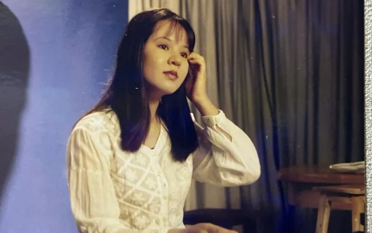 Nhan sắc mộc mạc, ngọt ngào của nhà báo Diễm Quỳnh thuở đôi mươi