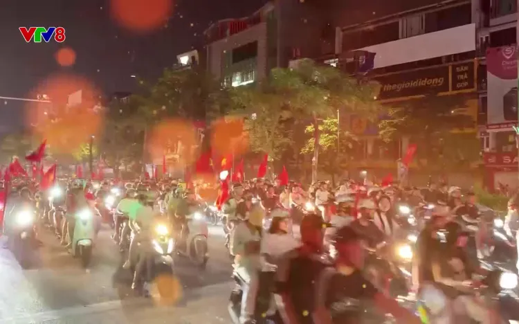 Điểm tin 27/08/2026: Đội tuyển Việt Nam vô địch ASEAN Cup 2026;  Ấn tượng 8.100 lá cờ Tổ quốc tạo nên hình hài đất nước