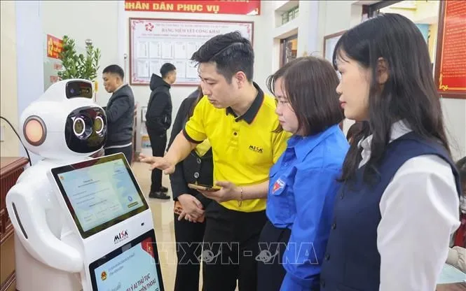 Lấy dữ liệu làm trung tâm, công nghệ làm công cụ chuyển đổi số