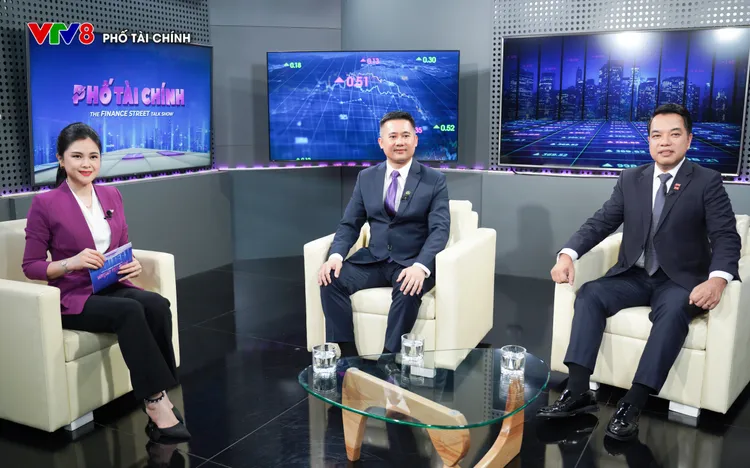 Phố tài chính: Nâng cao chất lượng tăng trưởng của nền kinh tế và thị trường chứng khoán