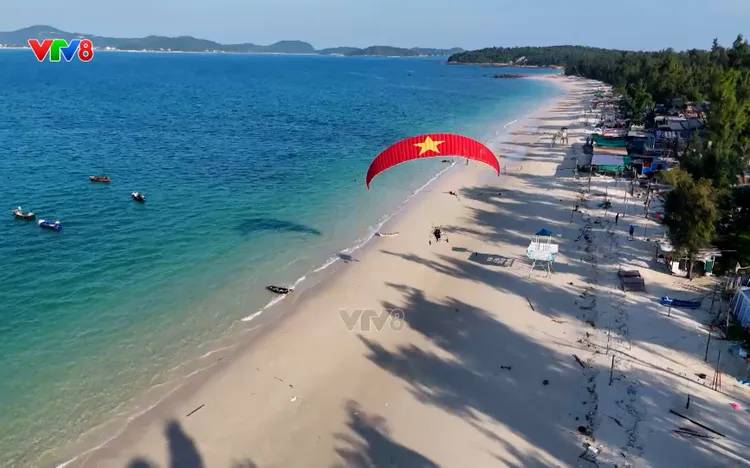 Đi để biết: Bay trên hoàng hôn biển đảo Cô Tô