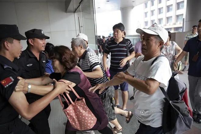 Trung Quốc hối thúc Malaysia tiếp tục điều tra vụ MH370