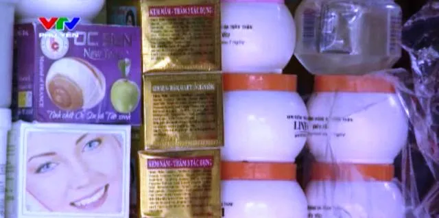 Phú Yên: Chợ làng tràn ngập mỹ phẩm rẻ tiền