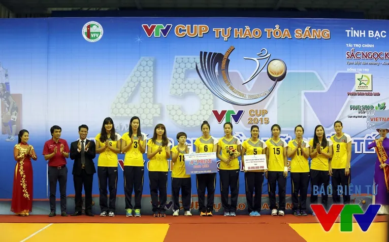 VTV Cup 2015: ĐT Việt Nam giành giải Tư, Linh Chi đoạt Hoa khôi