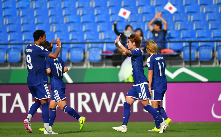 U23 Nhật Bản phô diễn sức mạnh nhà đương kim vô địch