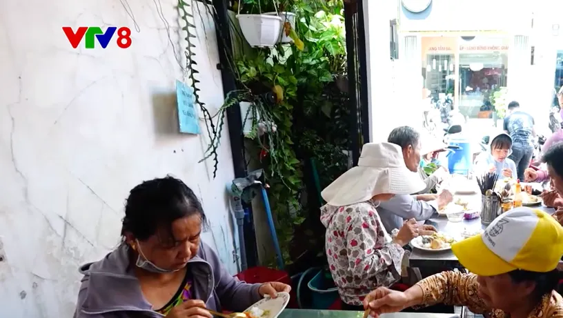 Muôn màu cuộc sống: Đỏ lửa tình thương ❤️ 