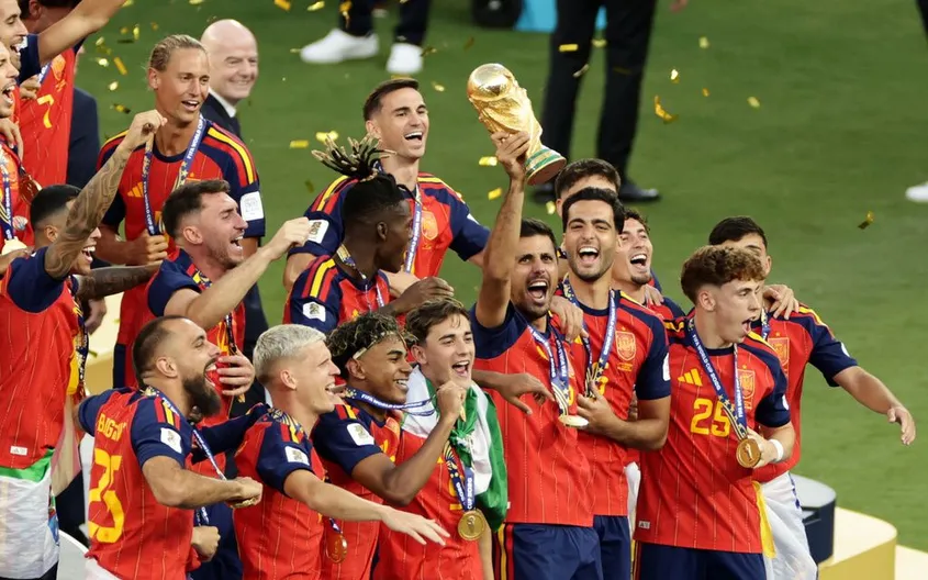 Tây Ban Nha đăng quang ngôi vô địch FIFA World Cup 2026™ thuyết phục sau 120 phút giằng co cùng Argentina