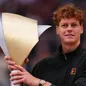 "Người băng" Jannik Sinner củng cố vị trí số 1 thế giới