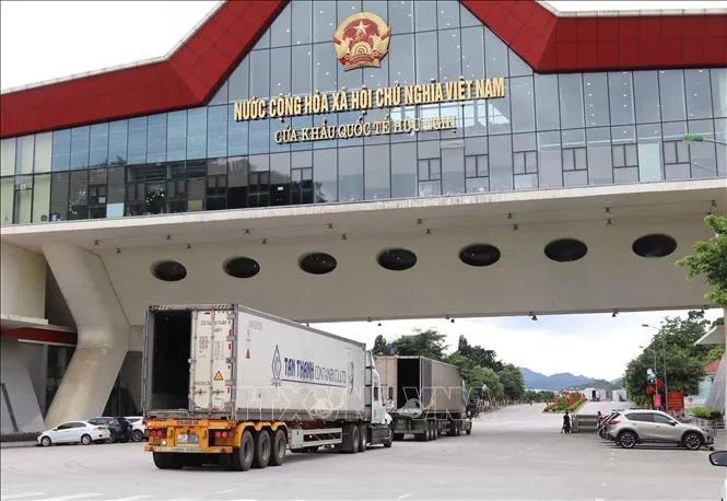 Trung Quốc nghỉ Tết, Việt Nam dừng thông quan hàng hóa nhiều cửa khẩu