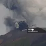 Núi lửa Kanlaon ở Philippines phun trào, tạo ra cột khói khổng lồ cao 5.000 mét