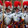 Điều ít biết về đội vệ binh đặt biệt bảo vệ Giáo hoàng