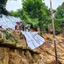 Mưa lớn gây lở đất khiến ít nhất 15 người chết, hàng triệu người phải di dời ở Bangladesh và Ấn Độ