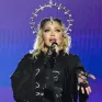 Vụ kiện trễ giờ diễn của Madonna bị hủy bỏ