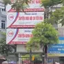 Tái diễn tình trạng cò mồi trước cổng Bệnh viện Tai mũi họng Trung ương