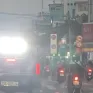 Tài xế lắp đèn 'siêu sáng' trên ô tô bị tước bằng lái xe
