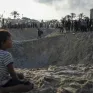 Israel không kích khu vực nhân đạo ở Gaza, chặn đoàn viện trợ Liên hợp quốc