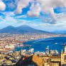 Cuộc sống sầm uất dưới chân núi lửa Vesuvius ở Italy