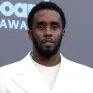 Sean "Diddy" Combs bị tố lạm dụng tình dục bé trai 9 tuổi, 120 nạn nhân lên tiếng