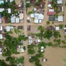 Bão Sara khiến ít nhất một người tử vong ở Honduras, di chuyển tới Mexico