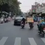 Làm rõ vụ thanh niên đi xe máy đạp người chở hàng ngã