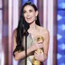 Demi Moore giành giải Quả cầu vàng đầu tiên trong sự nghiệp