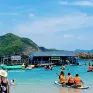 Mô tô nước lao lên bờ khiến 2 người thương vong