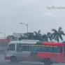 Nguy hiểm khi quay đầu xe thiếu quan sát