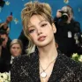 Lisa (BLACKPINK) được bênh vực về trang phục táo bạo tại Met Gala 2025