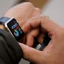 Apple Watch có làm hao pin iPhone?