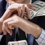 Giới siêu giàu châu Á rút vốn khỏi Mỹ do chính sách khó đoán định