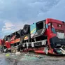 Xe khách giường nằm mất lái, lật ngửa trên Quốc lộ 55