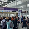 Bị cắt điện bất ngờ, hệ thống tàu điện ngầm London tê liệt