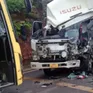 Xe tải va chạm với xe khách, 1 người bị thương nặng