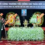 Dòng người xúc động đến viếng nguyên Chủ tịch nước Trần Đức Lương tại Hội trường Thống Nhất