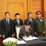 Lãnh đạo Đảng, Nhà nước Lào viếng nguyên Chủ tịch nước Trần Đức Lương